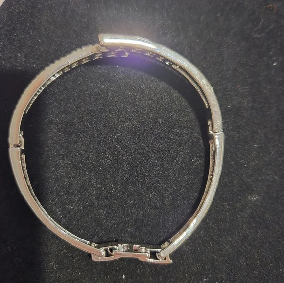 Luxury Fashion Jewelry - Picture 5 of 10